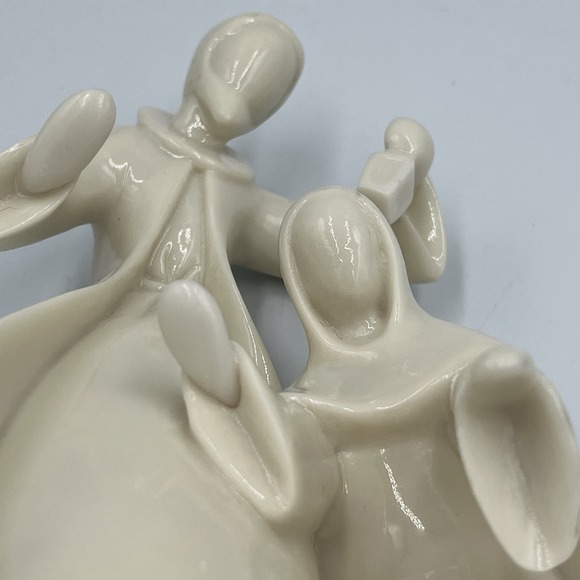 Dicksons Holy Family Nativity Set Cream Resin Eggshell Finish‎ 8" Minimalist - Picture 8 of 8